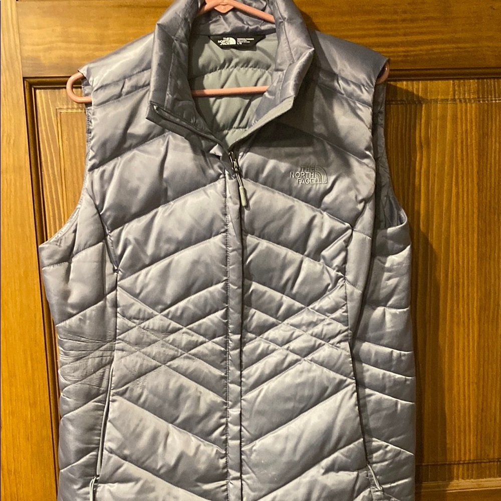 The North Face Women's Grey Puffer Vest - Picture 1 of 1